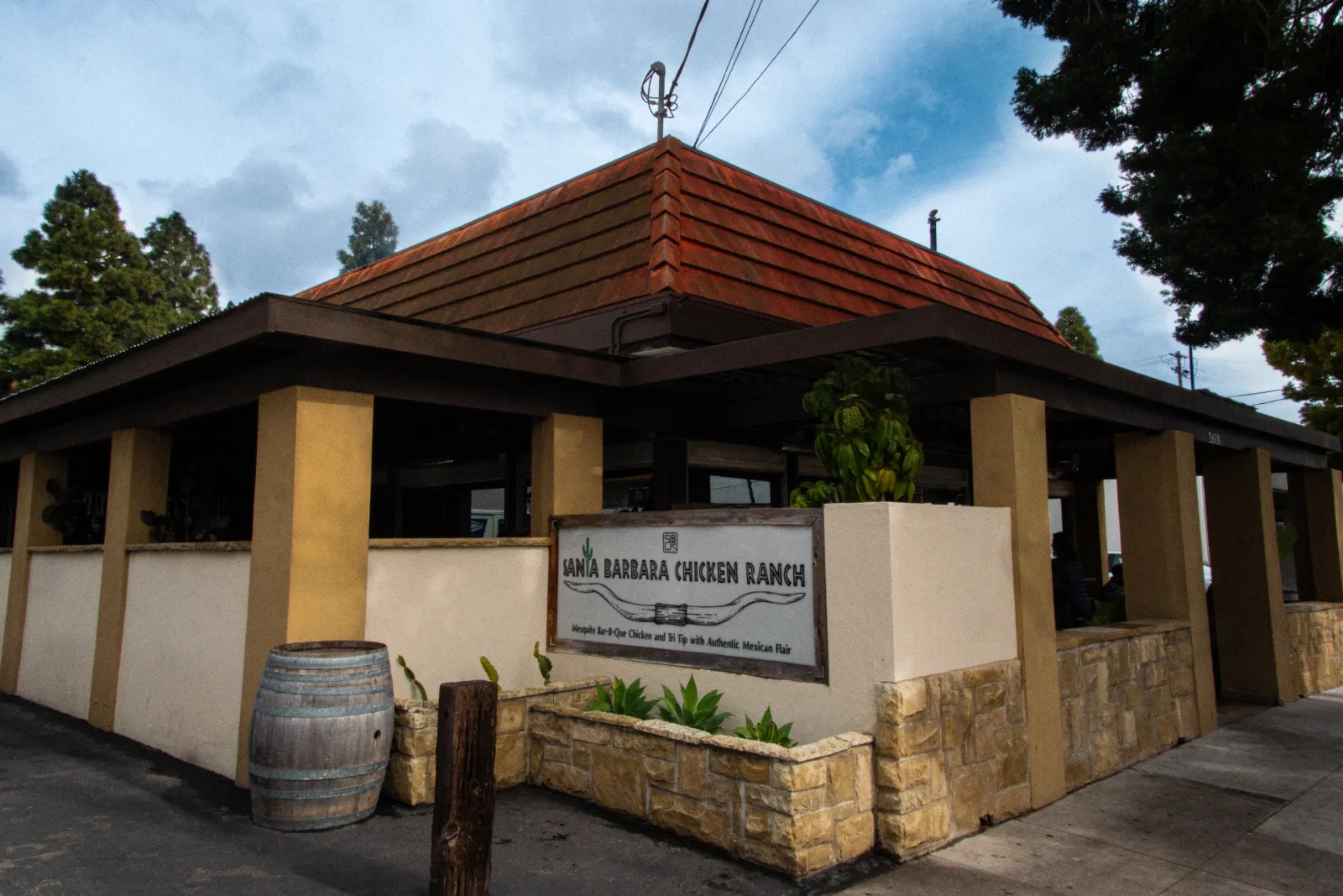 Santa Barbara Chicken Ranch, De La Vina